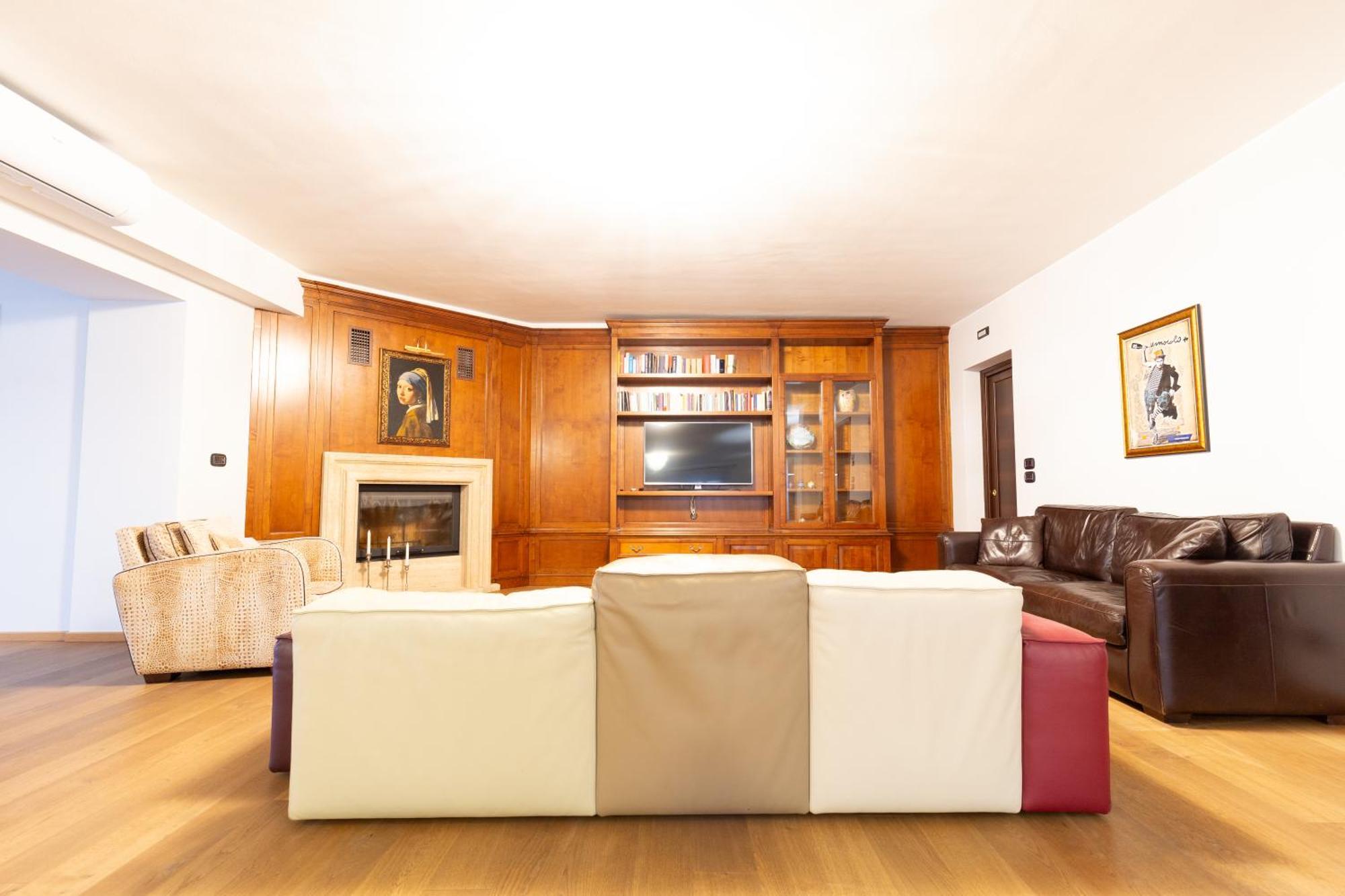 Villa Adige Luxury - M&M Holiday House ペルージャ エクステリア 写真